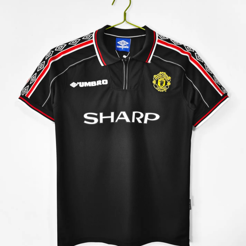 Manchester United Black Retro Jersey 1998-99 Manchester United Black Retro Jersey 1998-99